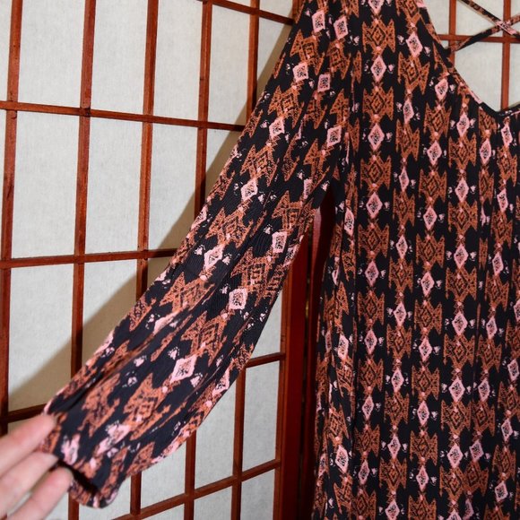 Billabong Aztec Print Long-Sleeve Mini Dress - Picture 4 of 6